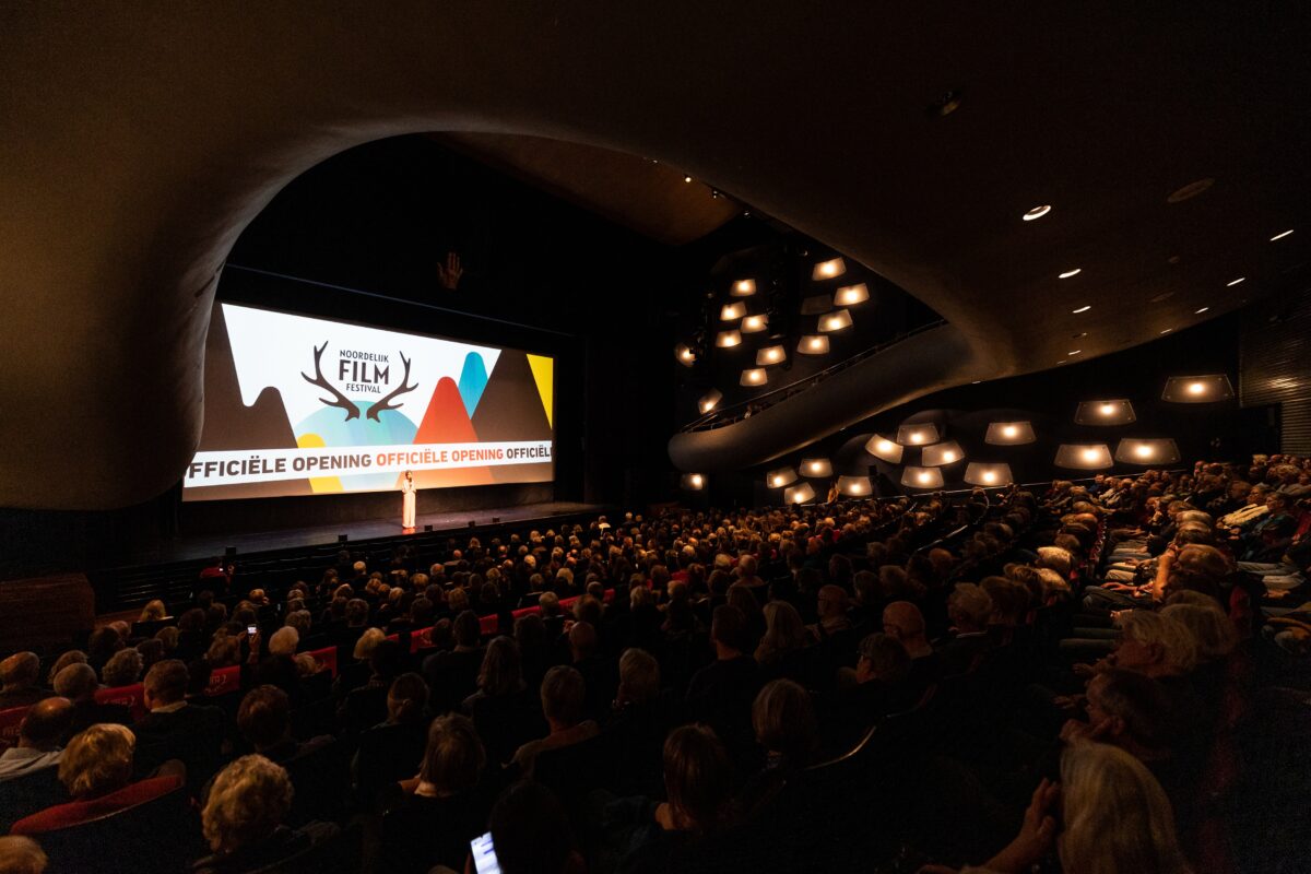 Een volle zaal tijdens het noordelijk film festival